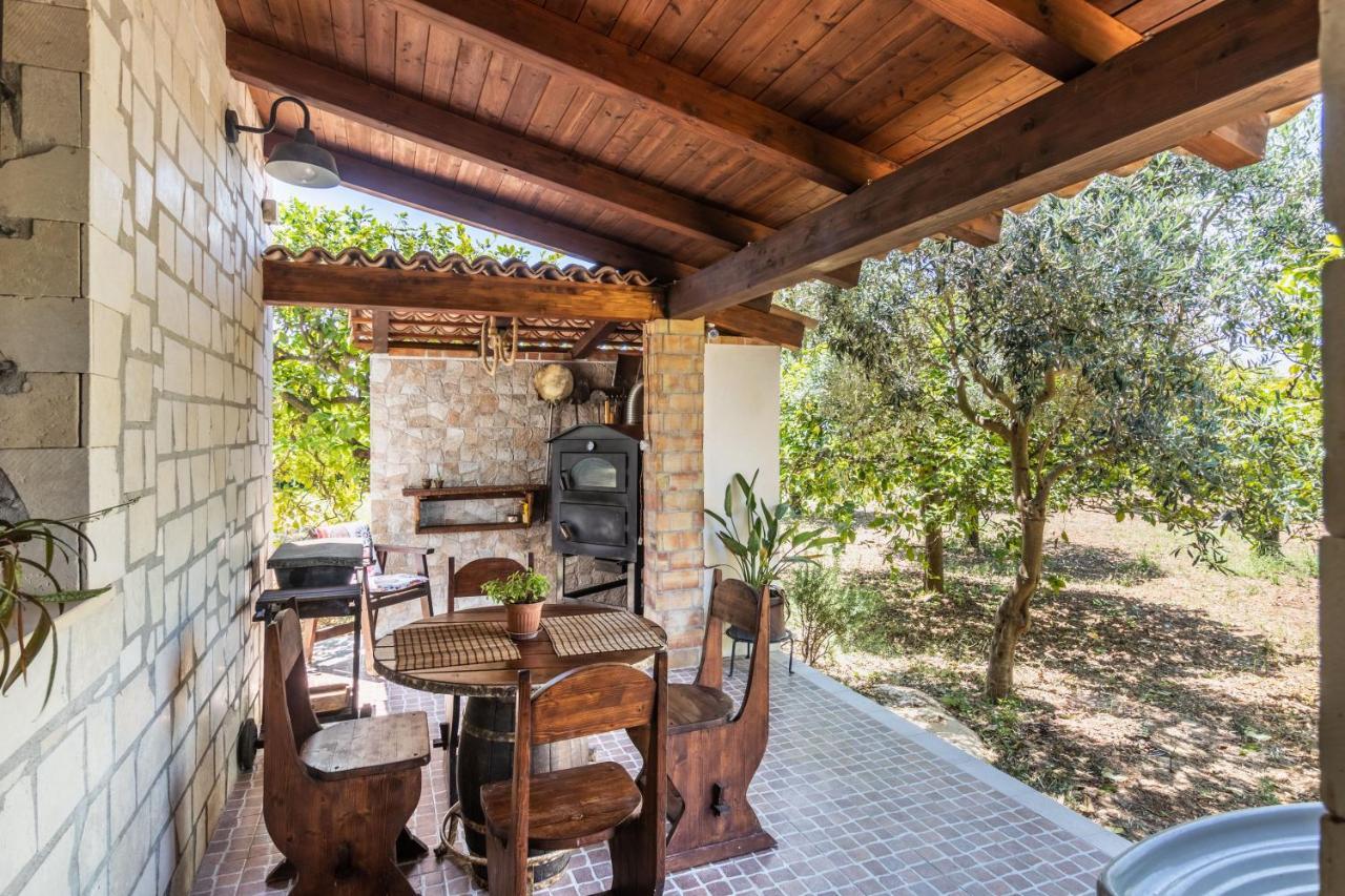 Villa Suq With Pool, Parking & Wifi Noto Kültér fotó