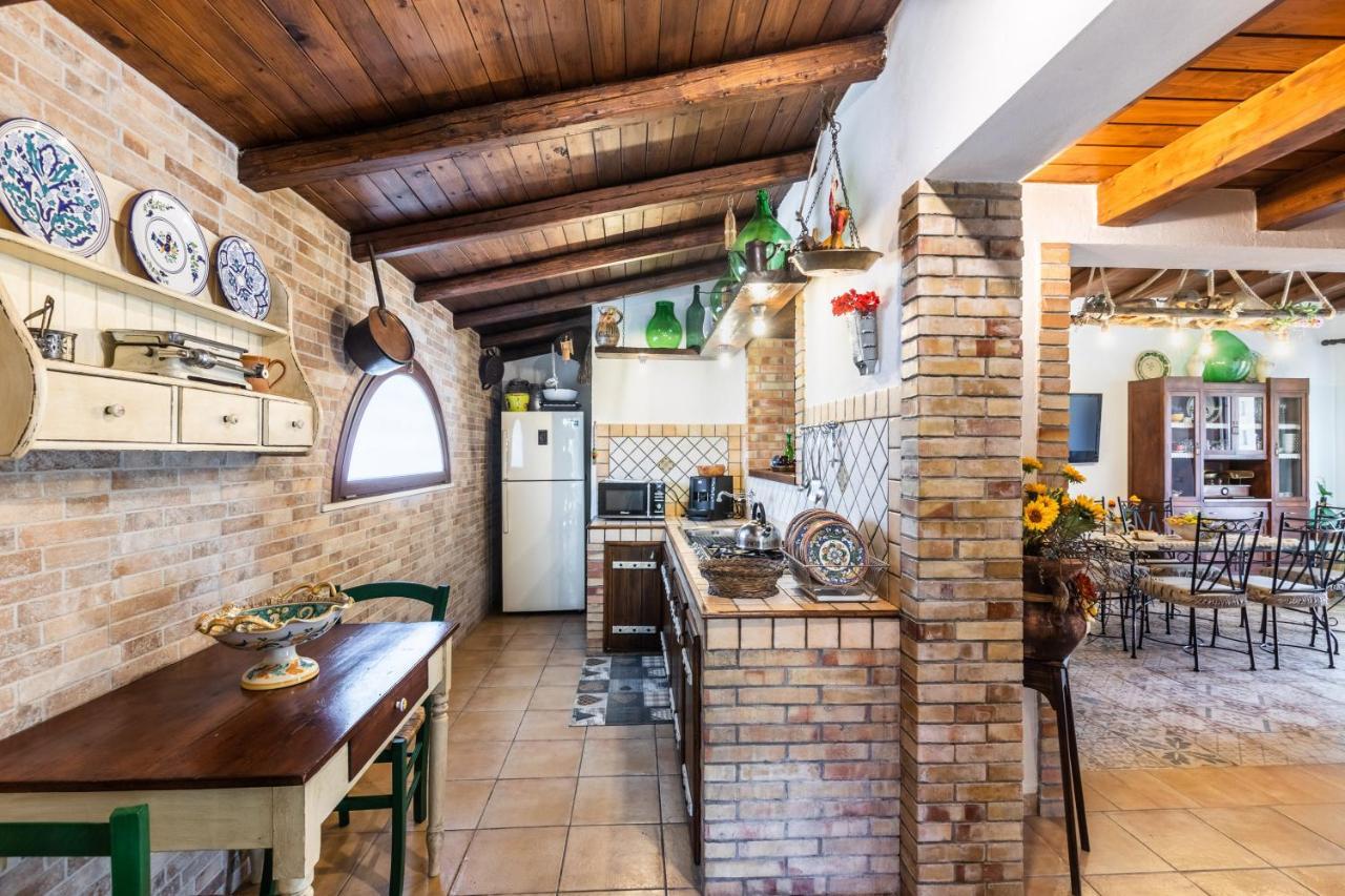 Villa Suq With Pool, Parking & Wifi Noto Kültér fotó