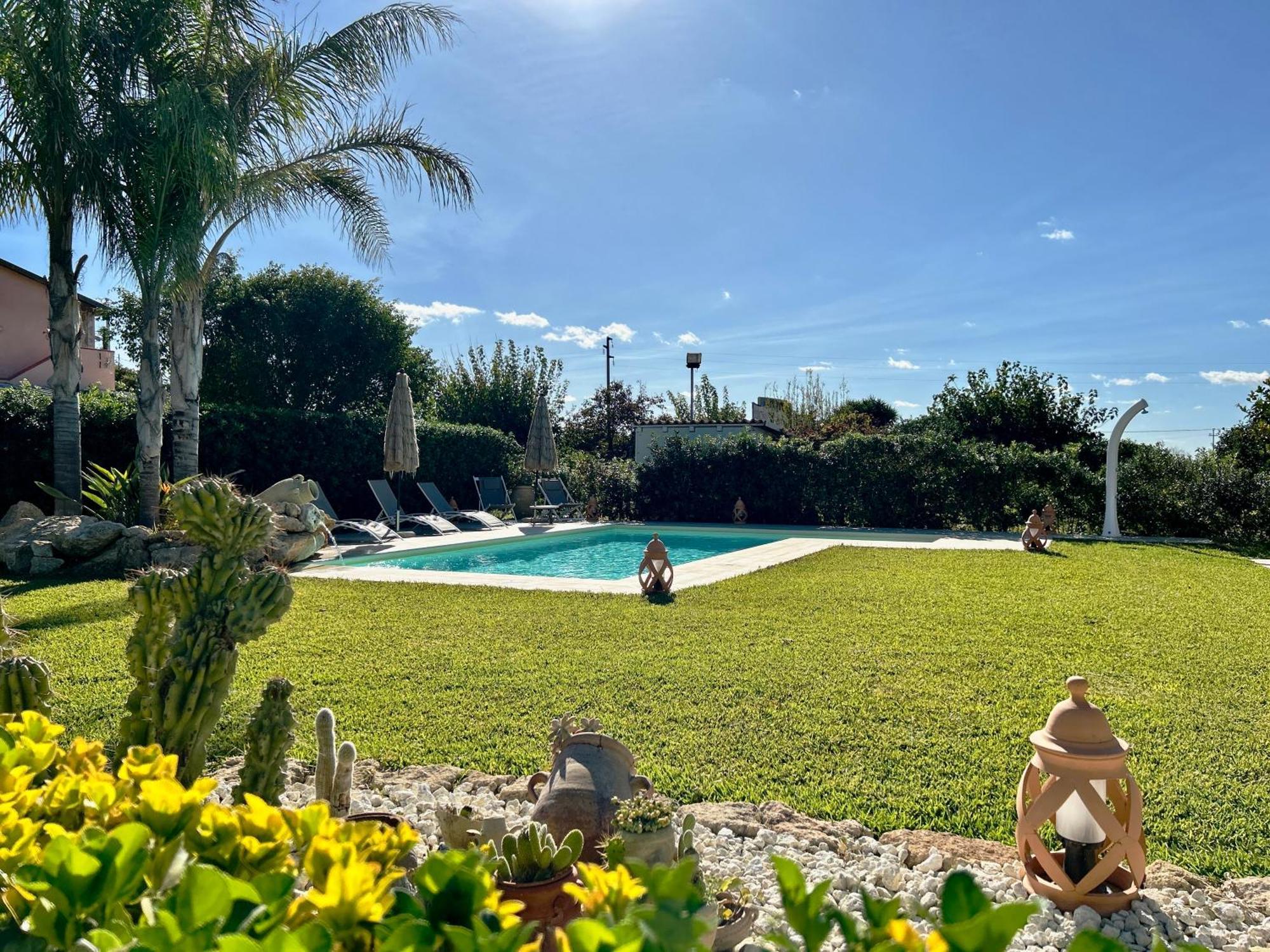 Villa Suq With Pool, Parking & Wifi Noto Kültér fotó